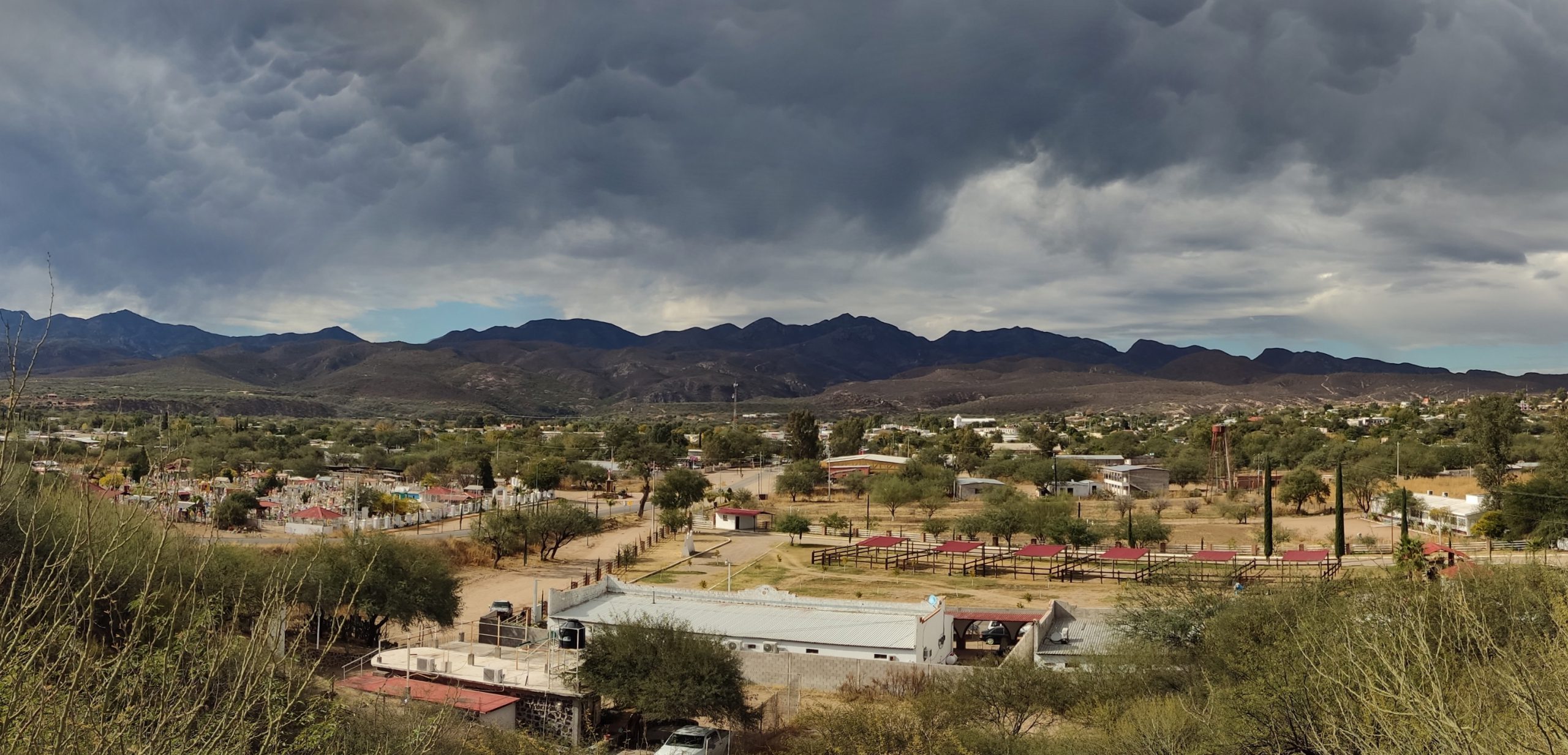 Vista de la Entrada Oriente en Moctezuma, Sonora - Cortesía instagram.com/julianvalenciac_